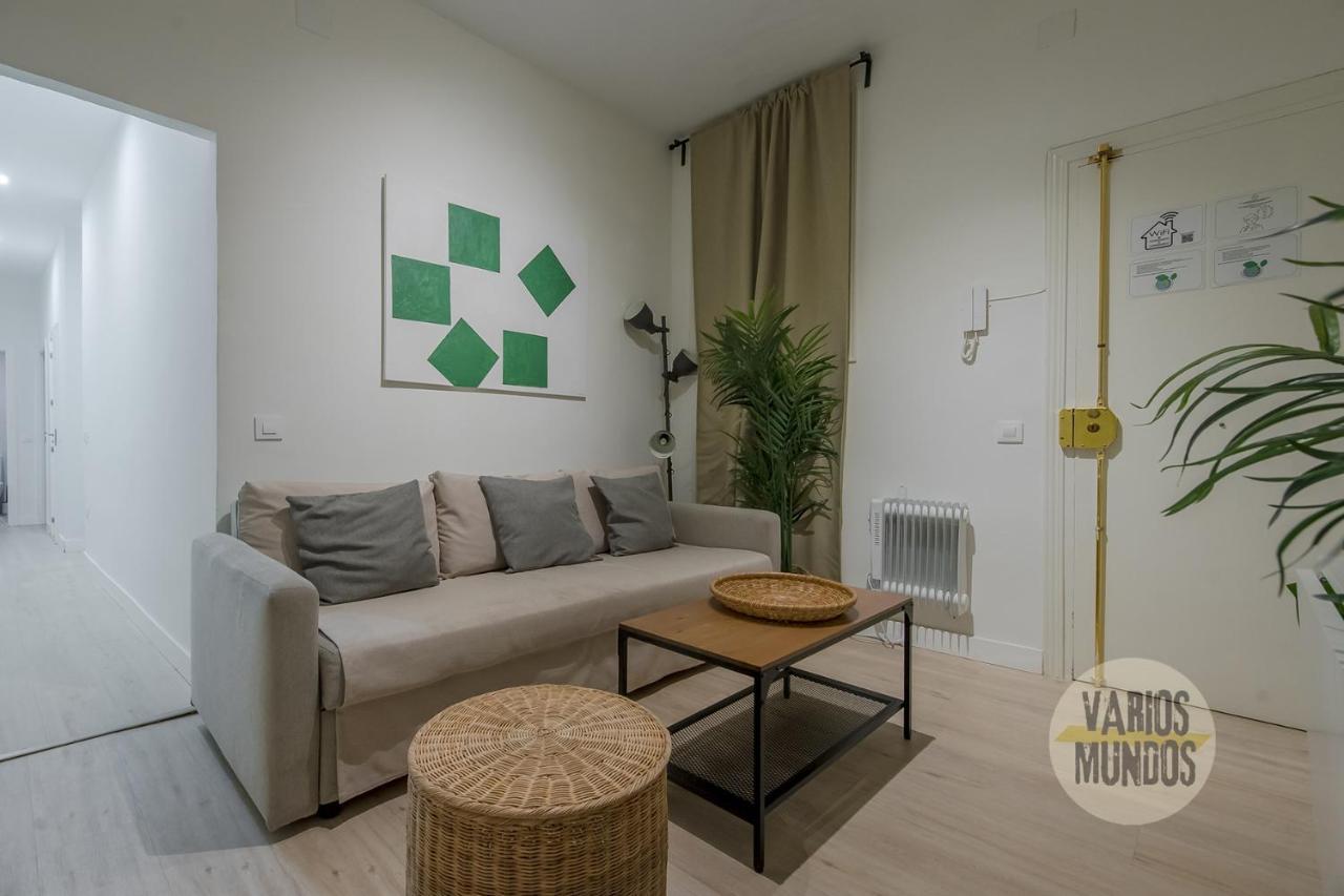 Nuevo Apt De 7 Pax En El Corazon De Malasana Madrid Luaran gambar