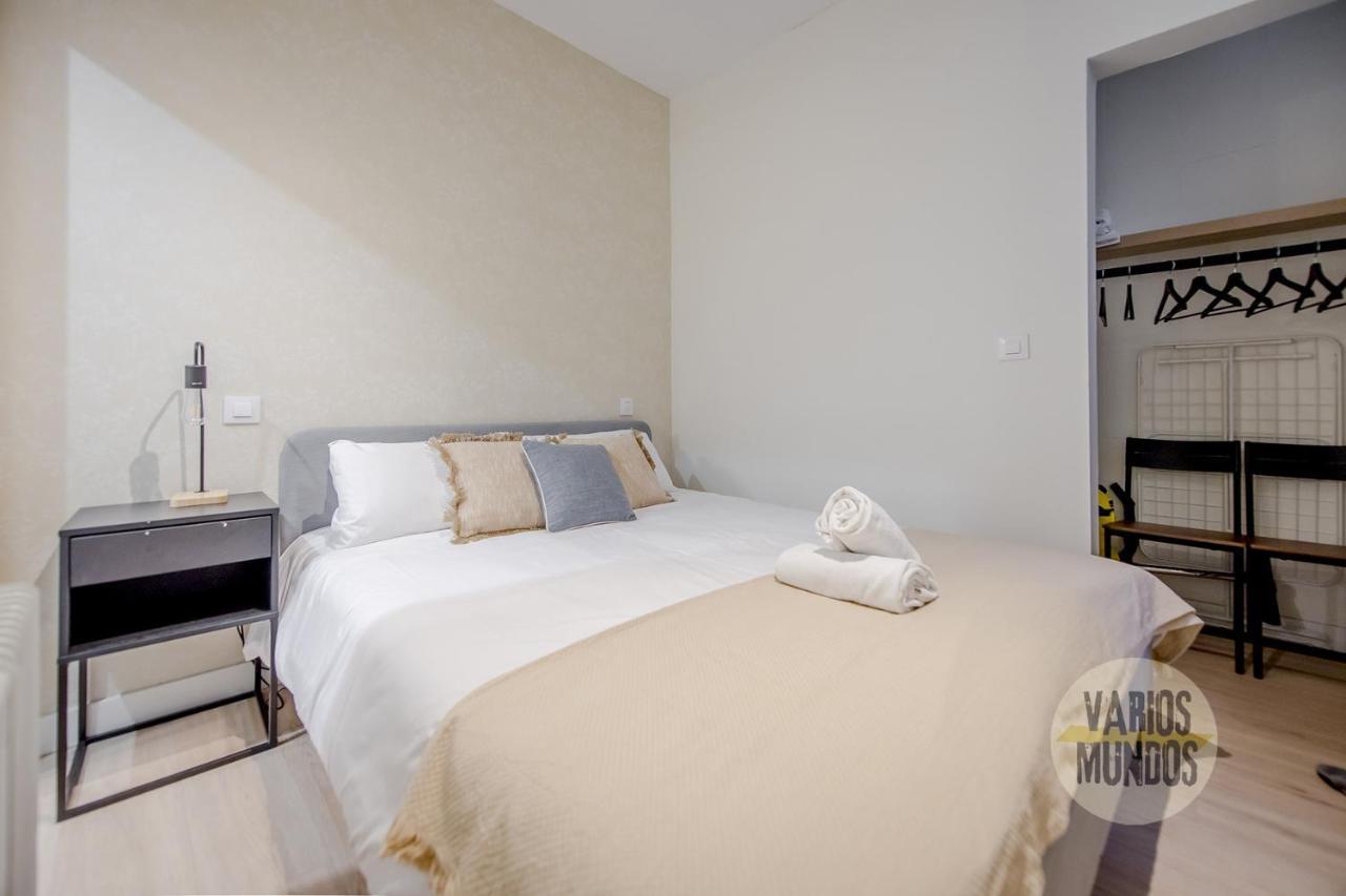 Nuevo Apt De 7 Pax En El Corazon De Malasana Madrid Luaran gambar
