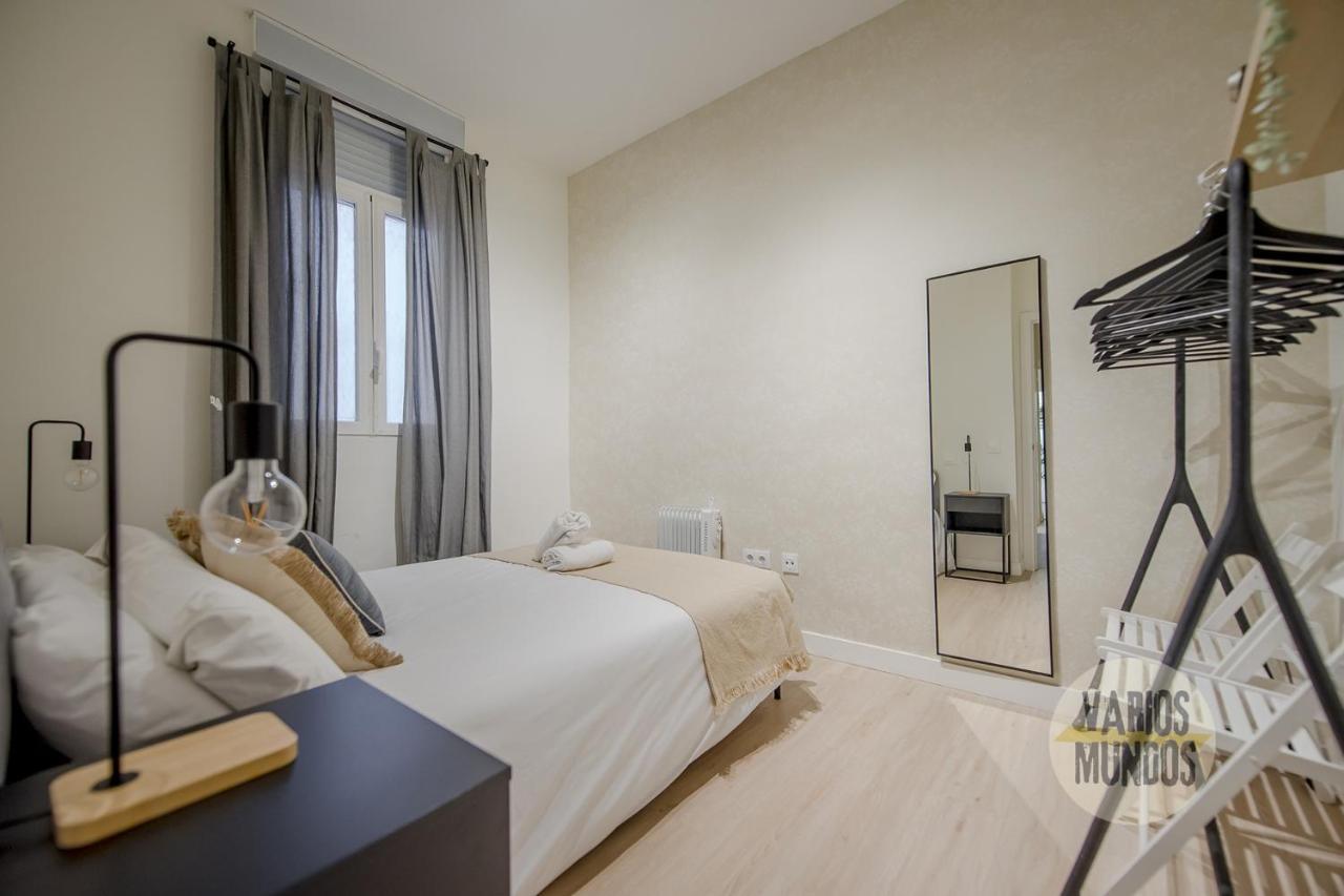 Nuevo Apt De 7 Pax En El Corazon De Malasana Madrid Luaran gambar